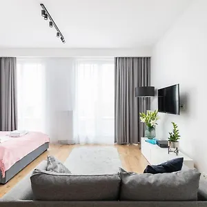  Апартаменты Slawinska 6 With Balcony By Renters