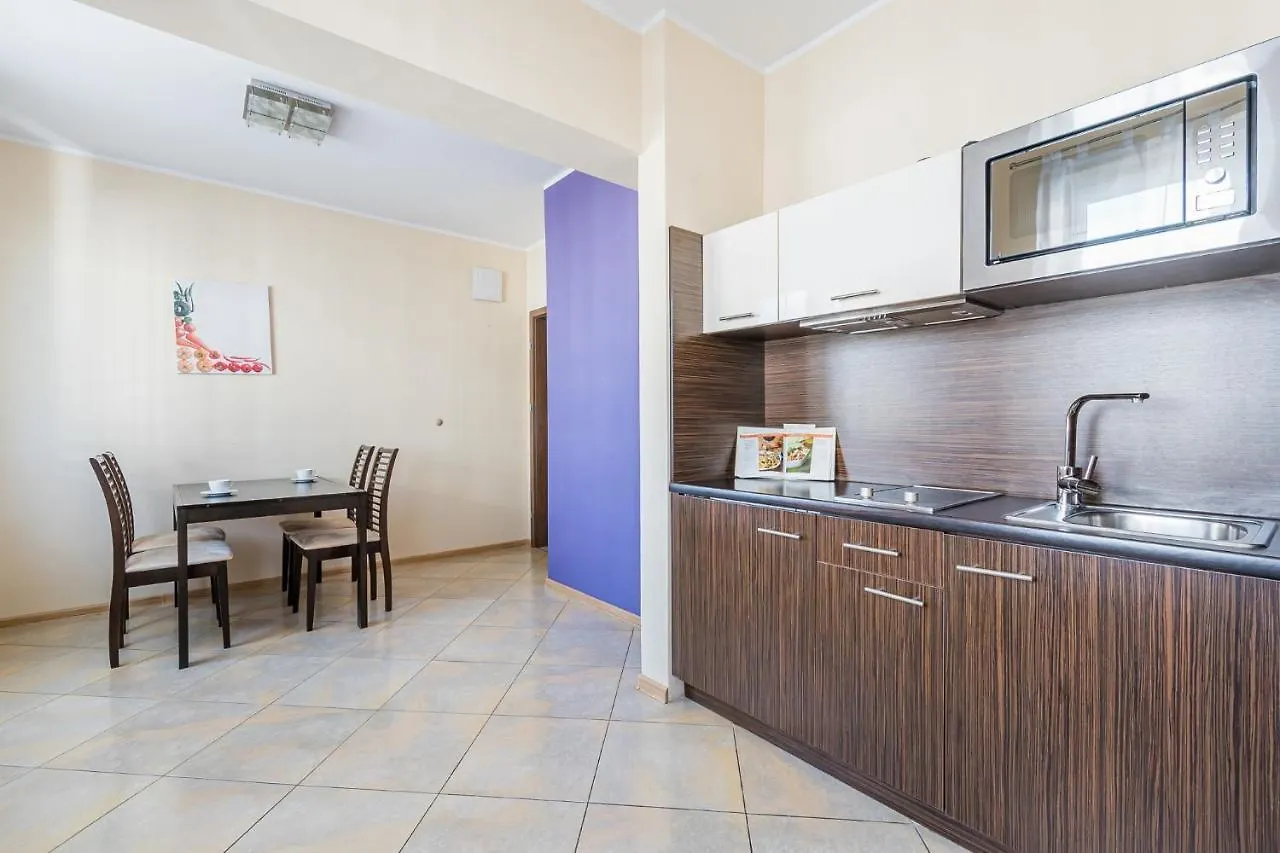 Senator Warsaw Apartments 폴란드