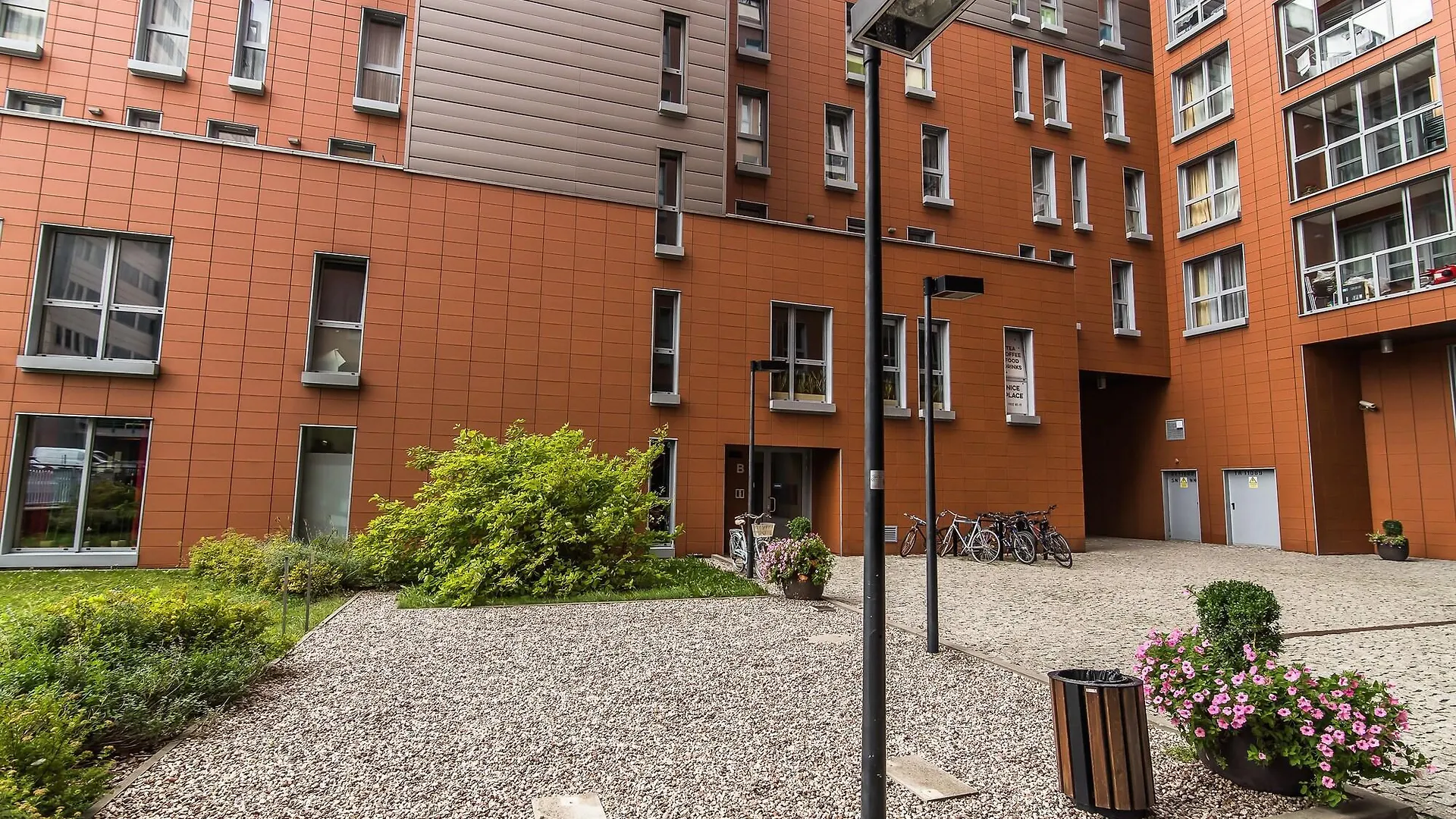 Senator Warsaw Apartments