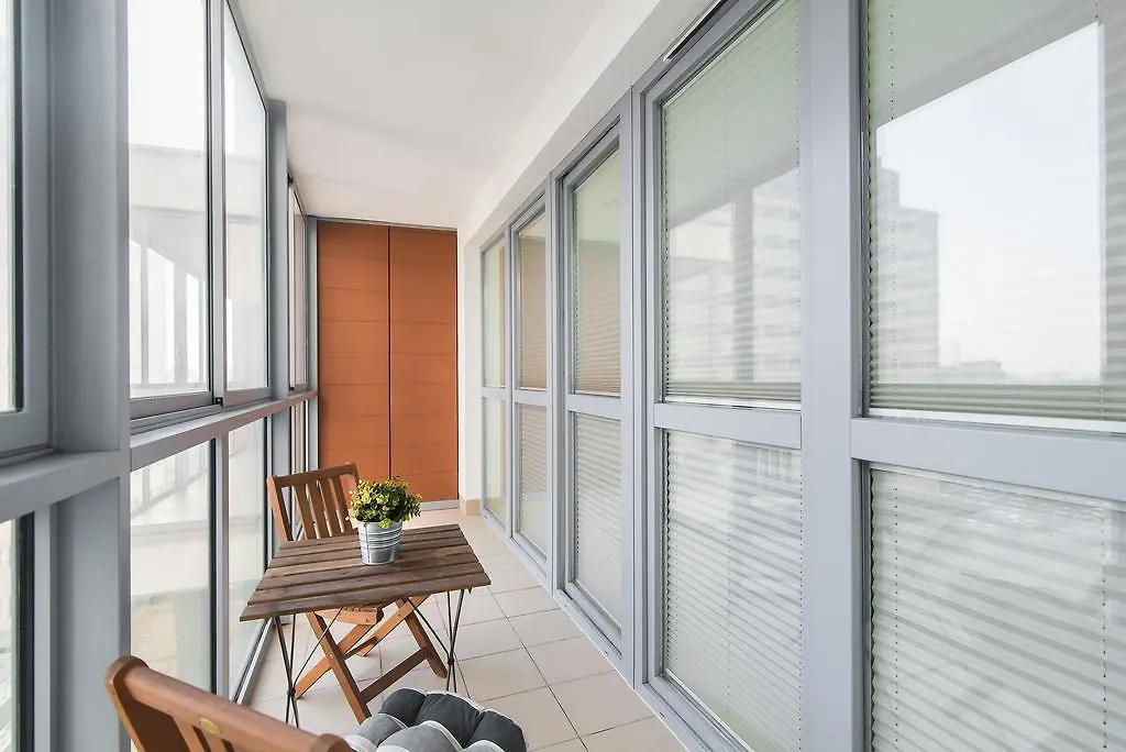 Senator Warsaw Apartments 0*,  폴란드
