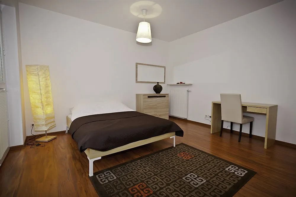 Senator Warsaw Apartments